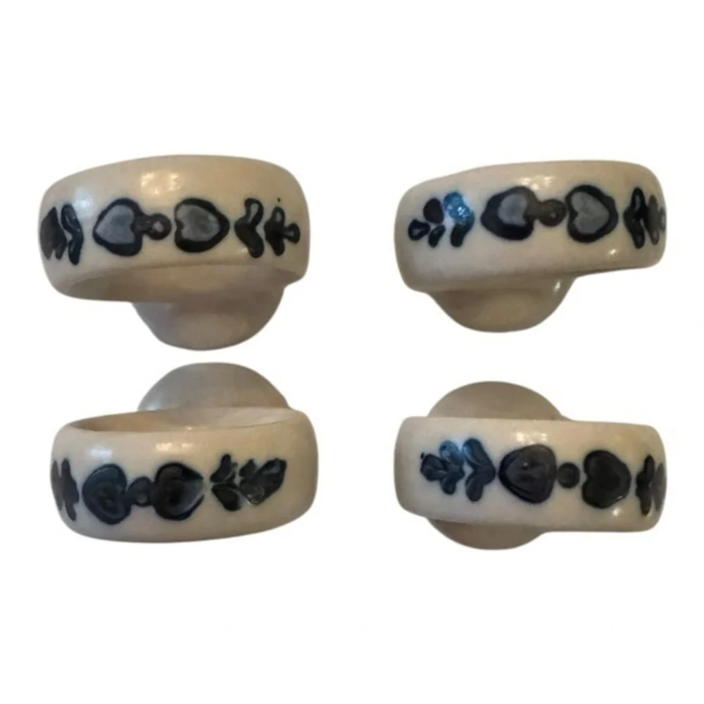 Set Of 4 Vintage Pfaltzgraff YORKTOWNE Pottery Ceramic Napkin Holder Rings